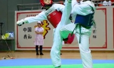 九游app下载-经典对决再现观众热情掌声响起