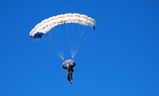 九游娱乐入口-勇士斩落广厦队，杜兰特连续得分拉开差距