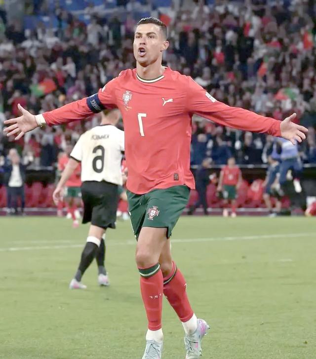 各路球队备受期待，欧国联赛场竞争激烈的简单介绍