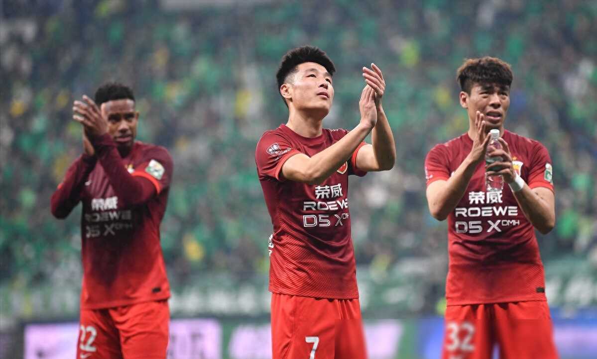 上港球员集训备战,为即将到来的比赛做最好的准备!的简单介绍 上港球员集训备战,为即将到来的比赛做最好的准备!的简单介绍