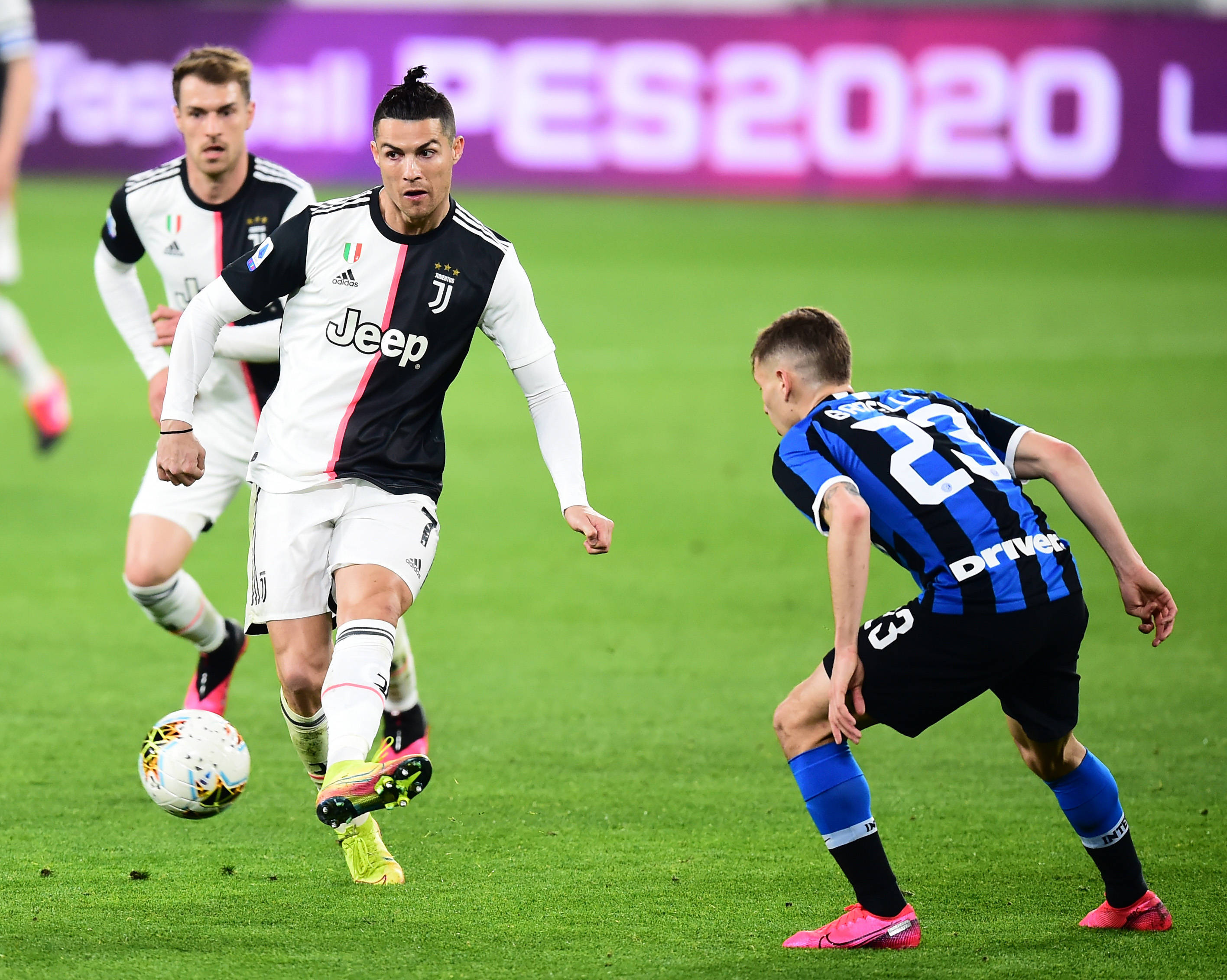 尤文图斯全取三分，成功晋级欧冠四强！